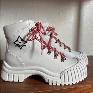 NEW Louis Vuitton Ruby Flat Ranger White and Red Women's Boots